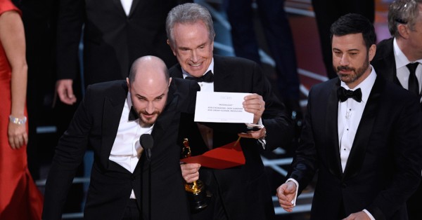 8 of the most shocking Oscars moments of all time