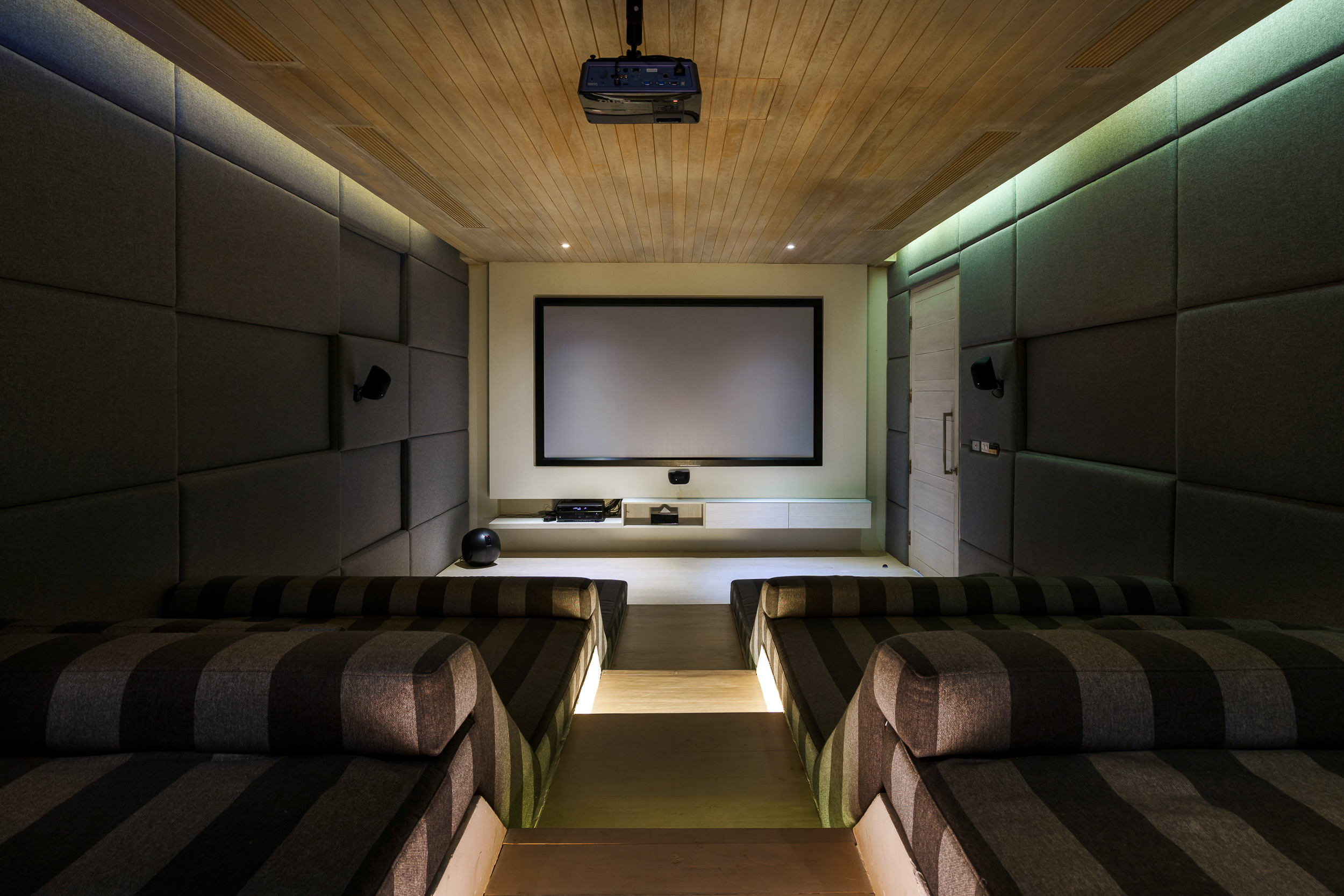 Private Cinema in Samujana's Villa 1