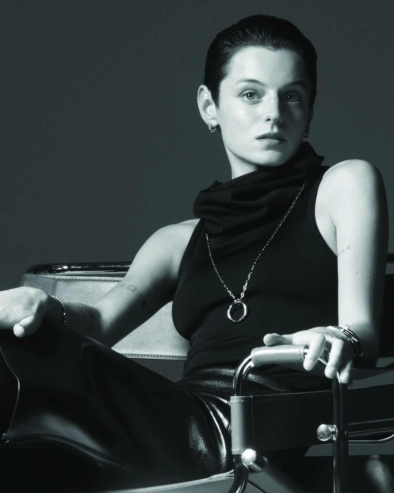  Juste un Clou long necklace: Transformable, extra-large model; white gold. Clash de Cartier earrings: Mini model; white gold. Juste un Clou bracelet: Small model; white gold; diamonds. Juste un Clou bracelet: Large model; white gold. Clash de Cartier bracelet: Flexible medium model; white gold.