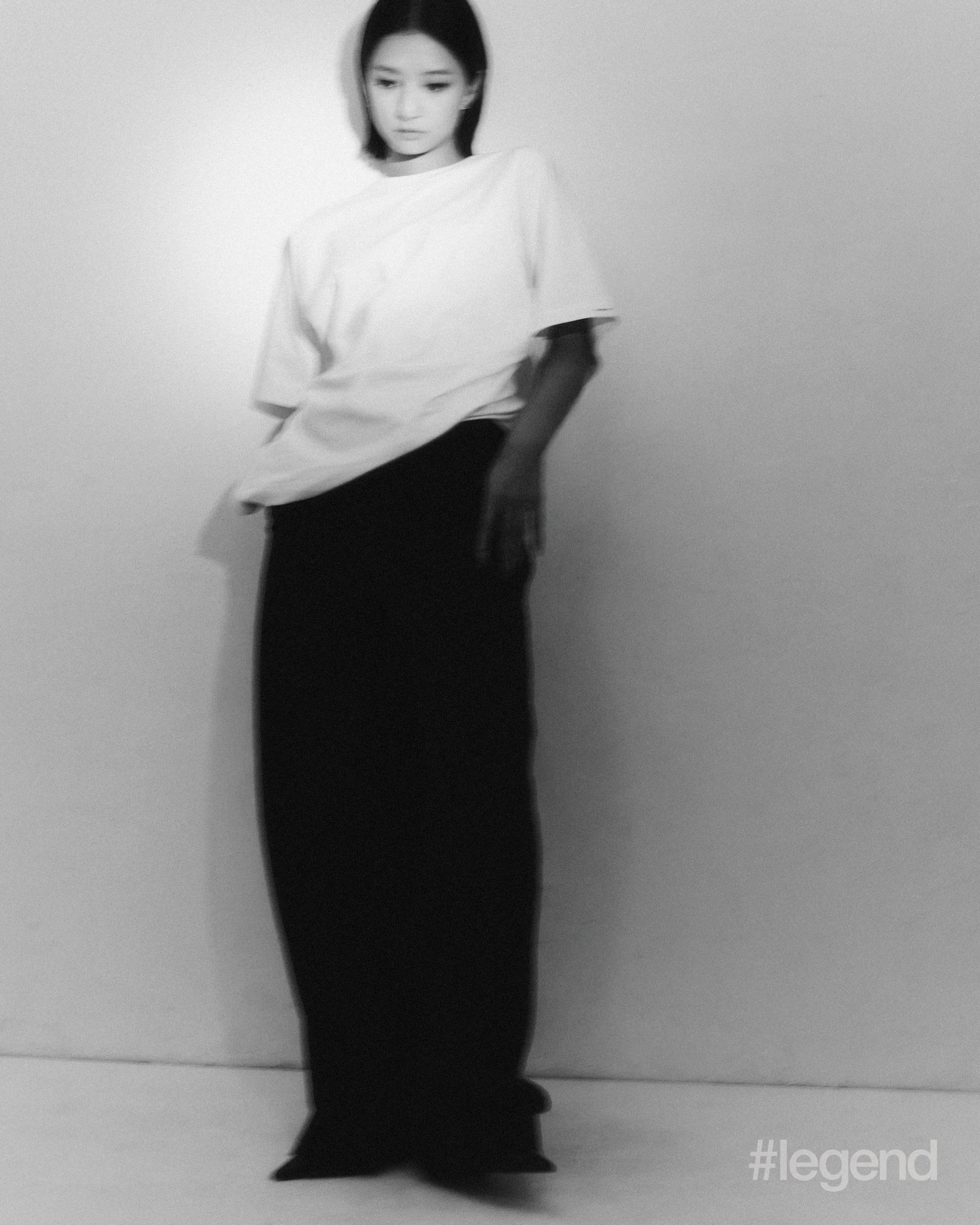 White t-shirt and black pants _ Sportmax