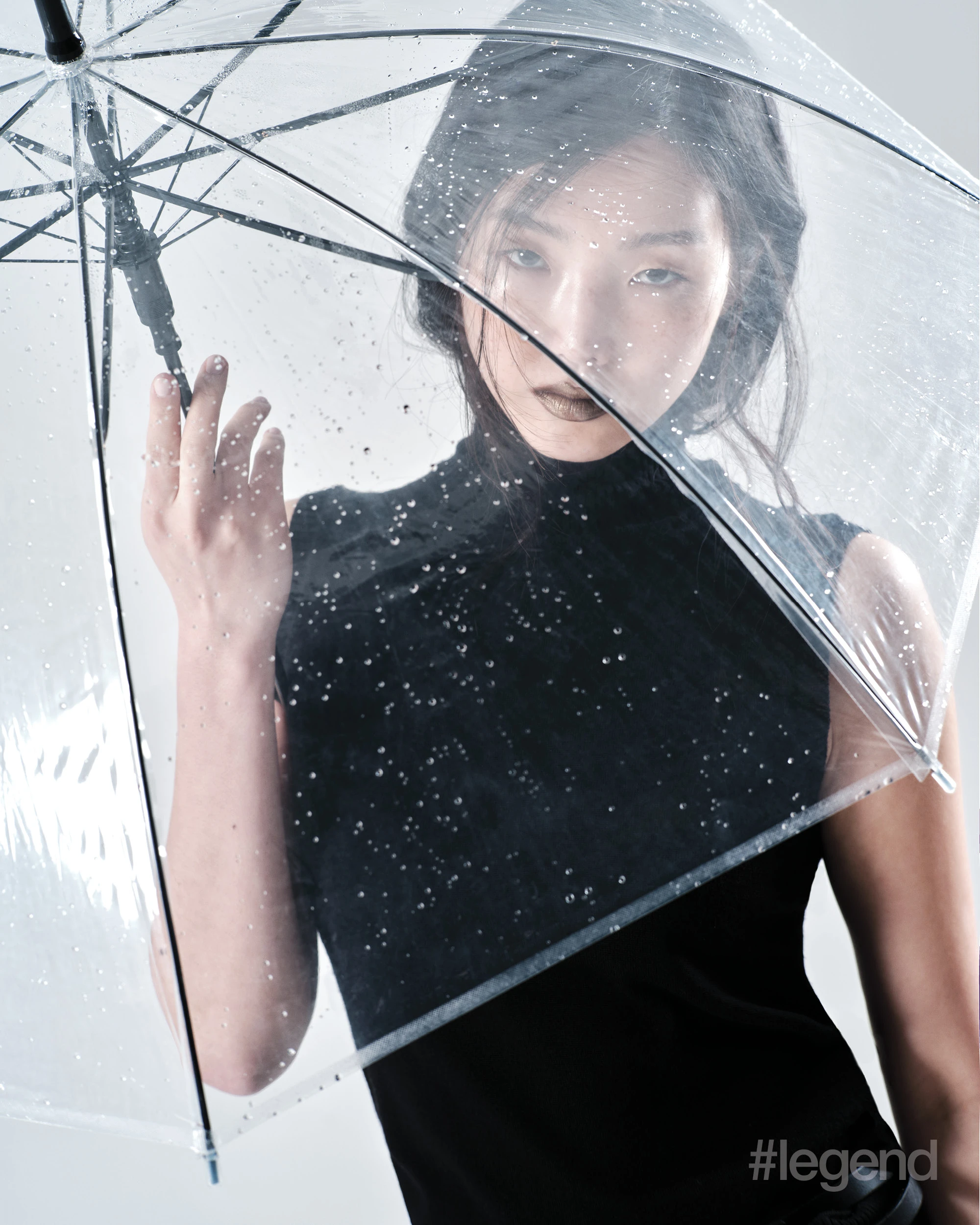 Black sleeveless turtleneck, skirt and leather belt _ Sportmax