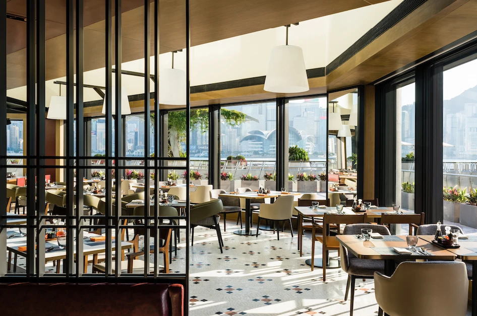 Harbourside serves up grand views and great chews. 